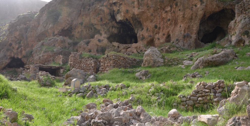 Daray Mar: Vadideki mağara köyü